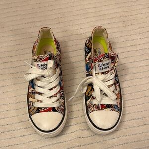 Feiyue Red and Blue Sneakers with Classic Canvas Design
